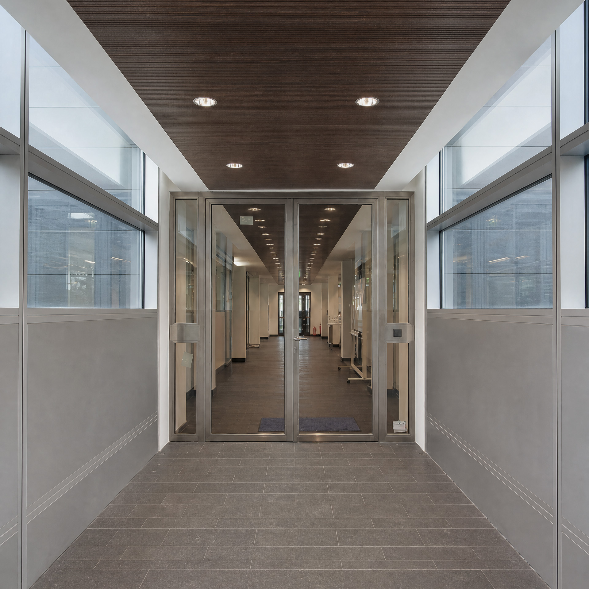Manufacture horlogère — bureaux et espaces communs