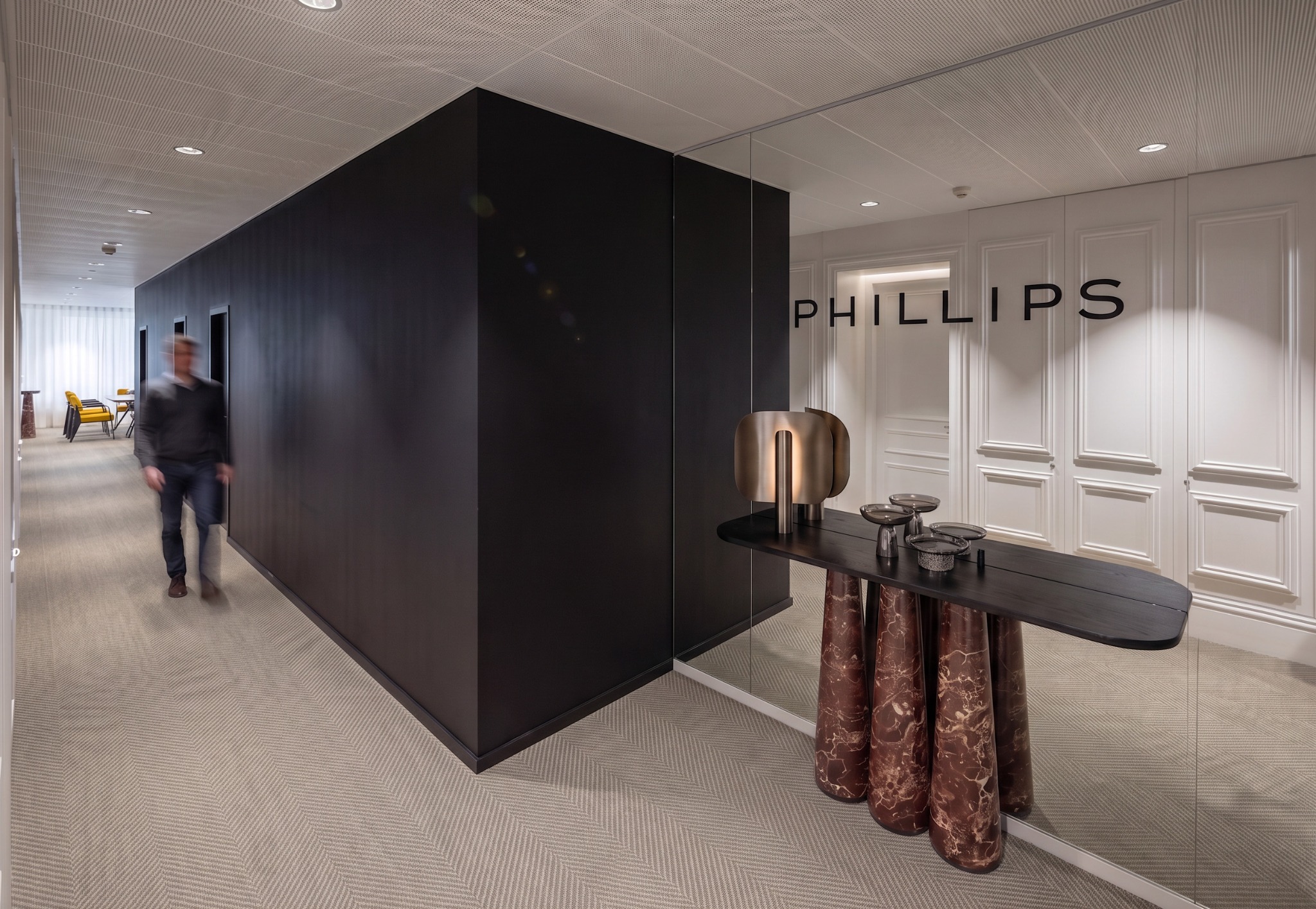 Maison de vente aux enchères à Genève — salons privés, vue 1